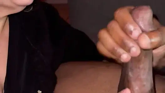 Черный член жены в настоящем любительском видео