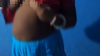 Ζωντανή εκπομπή Τα βυζιά μου Σεξουαλικά βίντεο