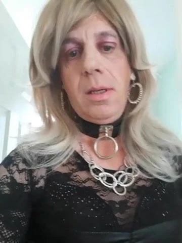 Slut waiting