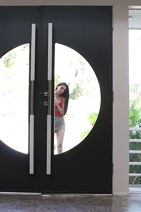 Real young lesbians scissoring pussies