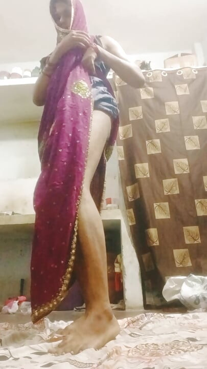 Urvashi Rani saree phnke masti krte krte apne devar ke sath
