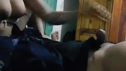 Wanita hiper seks mengajak aku berhubungan badan