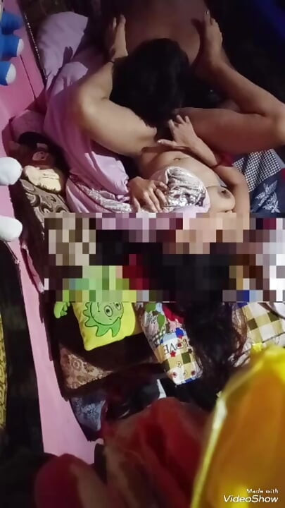 Prvi put pička # hasbend i žena