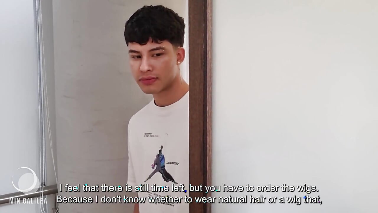 Mein stiefbruder entdeckt mich mitten im live-stream und fickt mich am ende - Danner Mendez ft Min Galilea