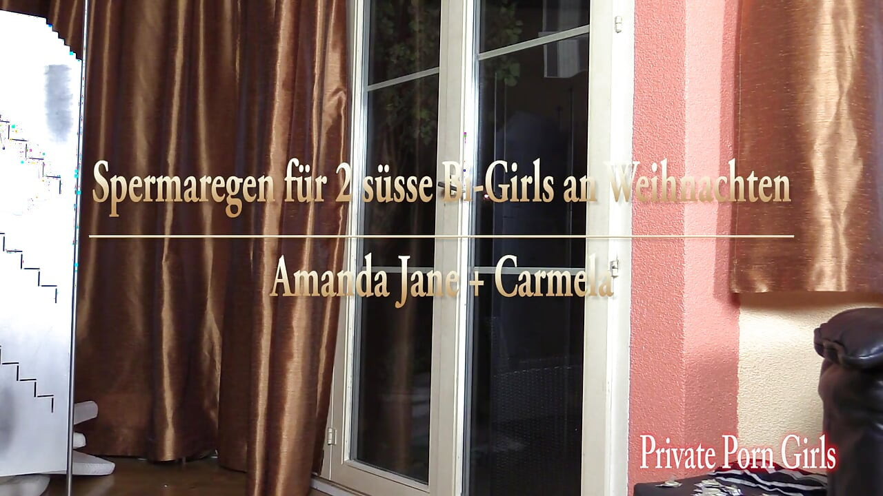 Déšť spermatu pro 2 bi-teenagerky na Vánoce
