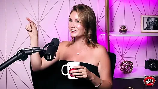 Holly johnston: alasan sebenarnya ibu-ibu mendominasi onlyfans