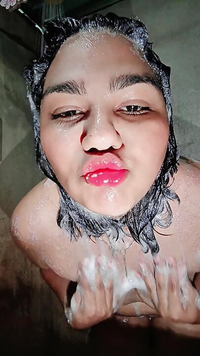 Look how I touch myself in the bathroom