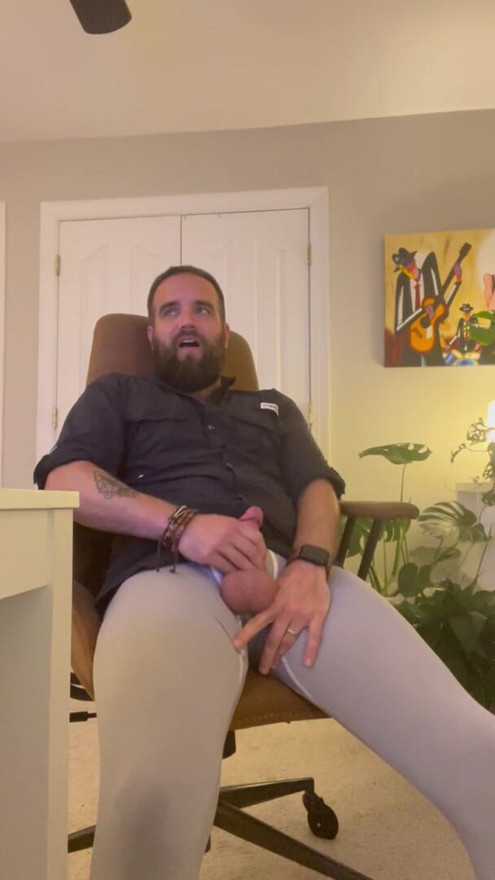 Jacking off cumming hard