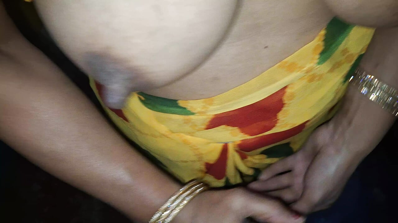 Người phụ nữ ngực khủng bú cu tôi