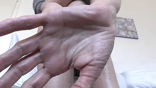 Koyu tırnaklar ve parlak bacaklar bölüm 1, lady victoria valente