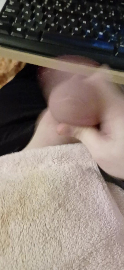 quick cumshot i made as been awhile since doing cumshot vid