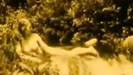 Винтаж, эротический фильм 7 - обнаженная девушка на водопаде 1920