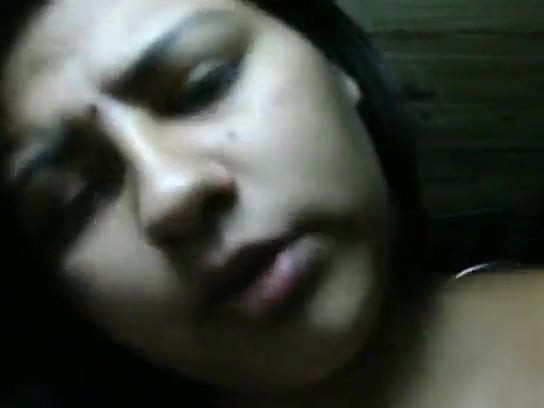 Girl sucking her boyfriend cock
