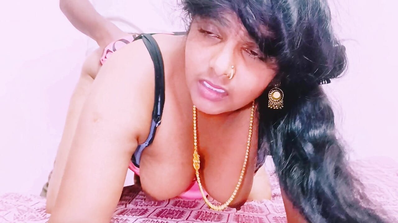 Sexet bhabhi utro mand knepper mandens bror stor lang pik. Telugu beskidte taler.
