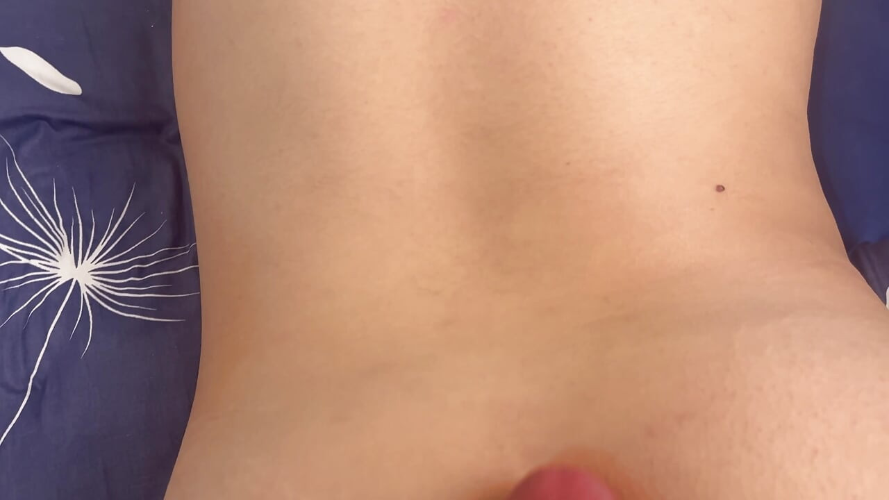 Betrayal with my wife's friend super ass and tight pussy that I had to splash my cum on her waist and empty my big cock.