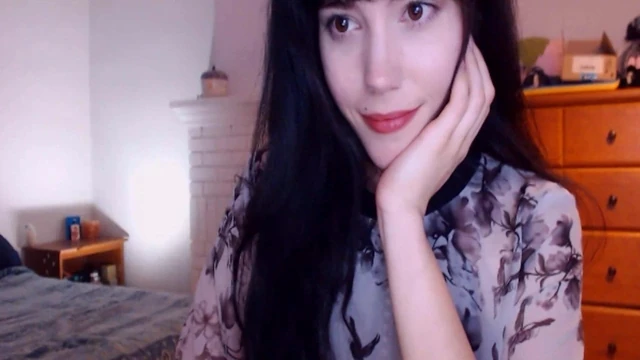 Hot Beautiful Babe Plays Her Sweet Tight Pussy