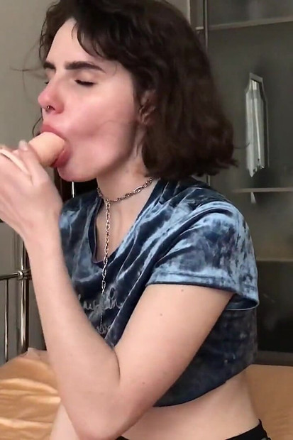 الديك الكبير الأخ غير الشقيق يريد بلدي كس ضيق