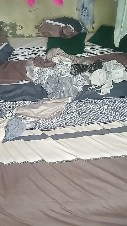 Soacră, ce faci? Oprește-i soția mea va veni oricând