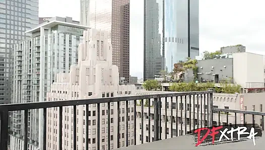 DFXTRA - "Handle Your Business" - Chloes kostenlose Verwendung Fuck stiehlt den Immobiliendeal