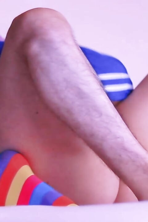 นักเรียนที่มีความทะเยอทะยานต้องการการอนุมัติโดยการขี่ควยแข็งของครู