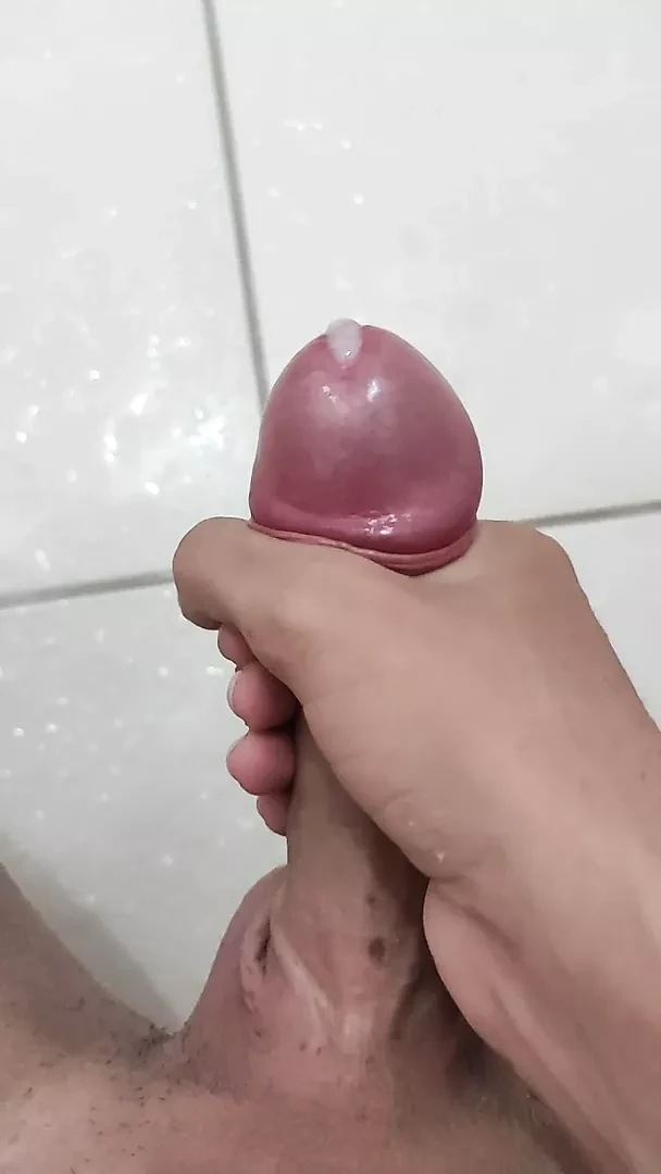 Handjob with small dick until I come (11cm)