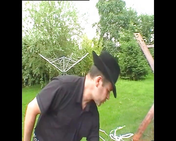 Dominasi BDSM Keras Untuk Dua Penurut