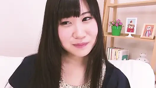 Asiatische sexy süße szene 3: sexy japanisches schätzchen wird von zwei schwänzen zu dritt gefickt