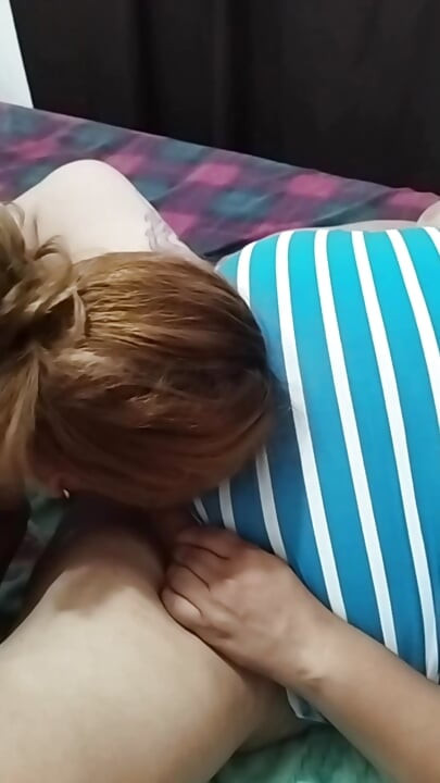 Dvije debele u njegovom prvom trojcu. Najvruća stvar koju ćete vidjeti