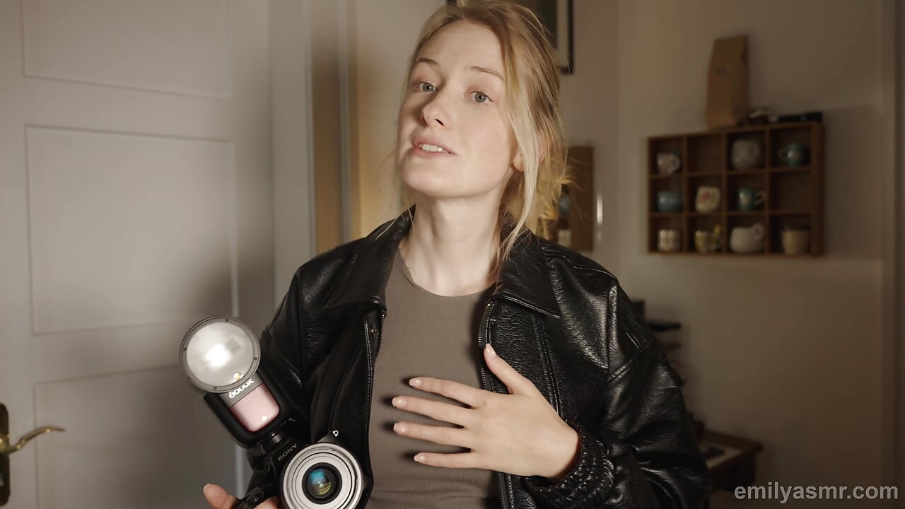 O fotógrafo da ASMR precisa de um modelo masculino ... Ela precisa de você!