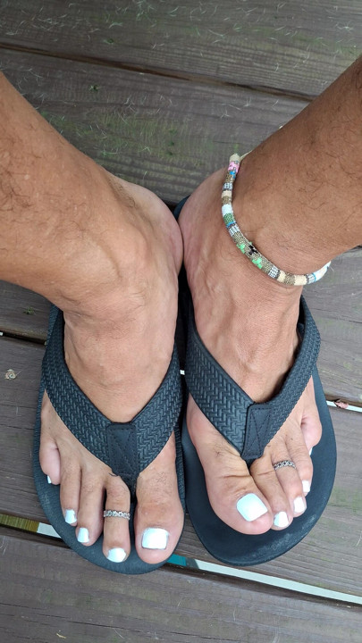 Shoot your shot on my flip-flops and toes