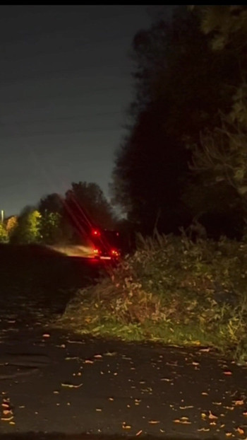 Drkanje gol i bos vani za kamiondžiju i skoro uhvatio mog izvođača radova | Isječak 3