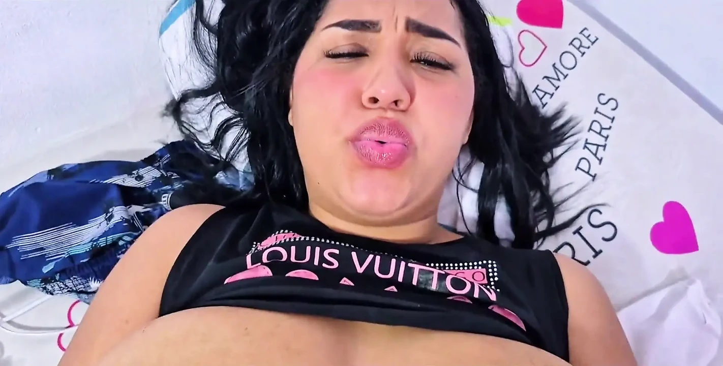 Desperate Nanny Saves Her Job After Emptying Bosses Balls