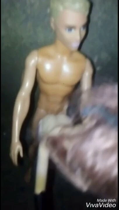 Dolly fucks Ken