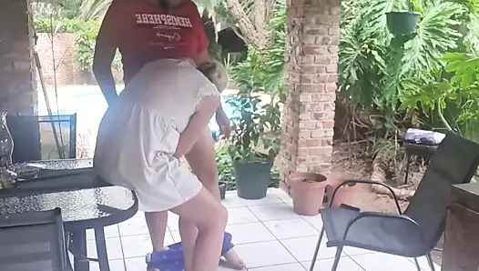 Pssygalore69 üvey kayınbiraderi tarafından arkadan sikiliyor