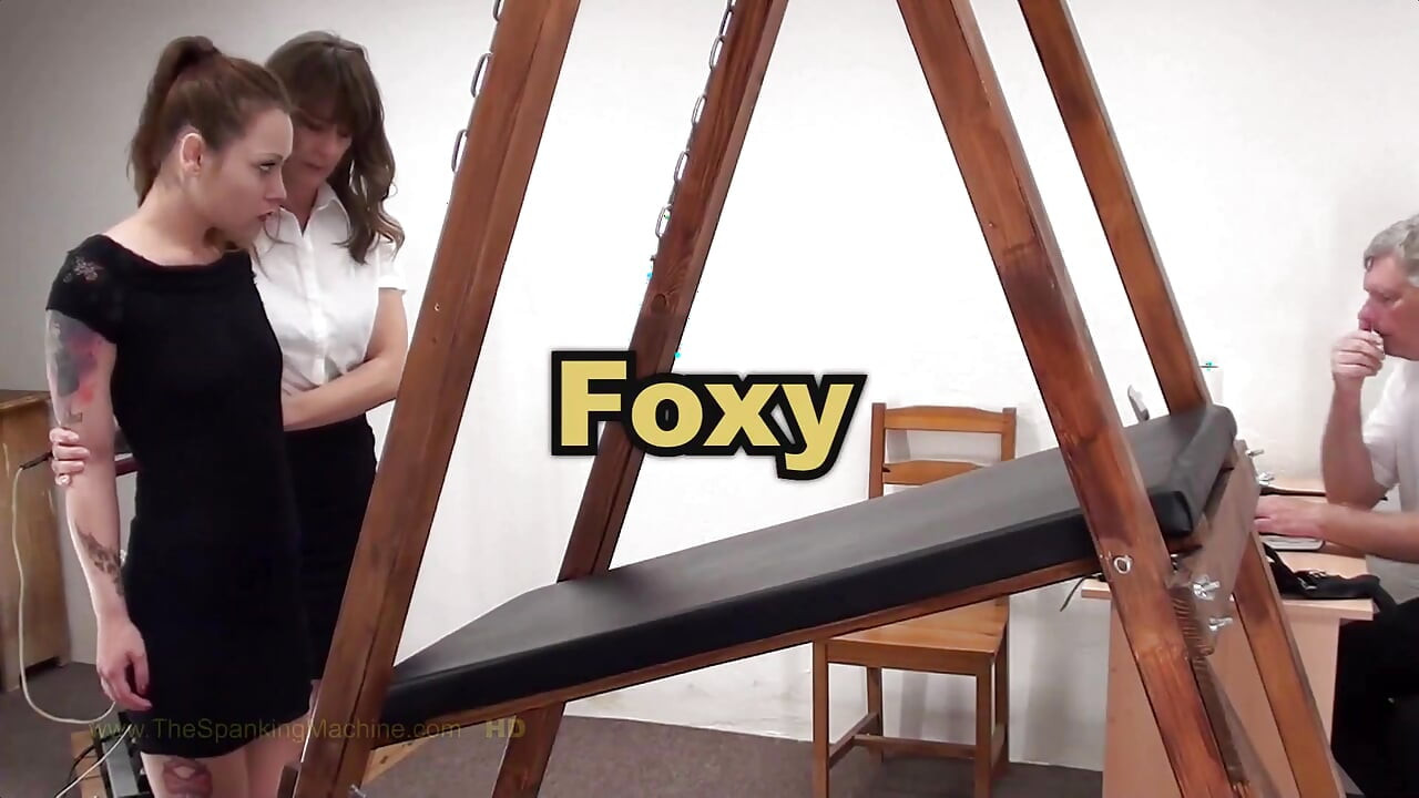 Foxy Bate Masina de bătaie - pizdă de biciuire