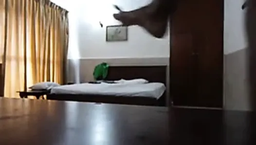 Tamil girlfriend fucking with bf in hotel