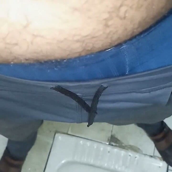 আমার দেশি গার্লফ্রেন্ড বুক চোষে