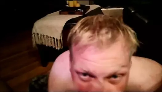 Baba jizz 2 ile lanet twink'in cumslut yüzünü boyar