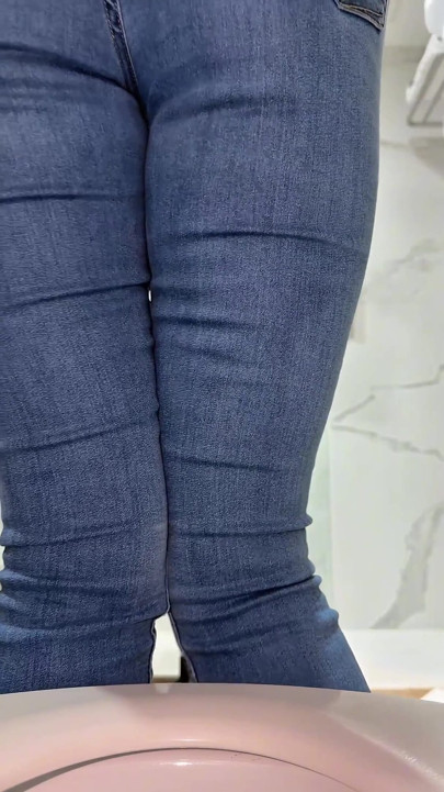 MILF Pee in the Toilet Compilation