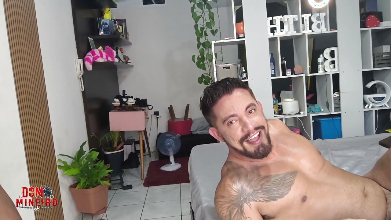 Gifted ebony making the male moan in the dick