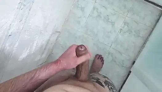 Duşa mastürbasyon yapmak