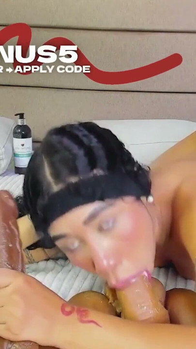 sally_rosses: Brunette Latina gives sloppy deepthroat to 2 big dildos in wild webcam show – on Stripchat | Clip 2