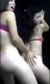 Elles bougent bien, ces petites salopes !