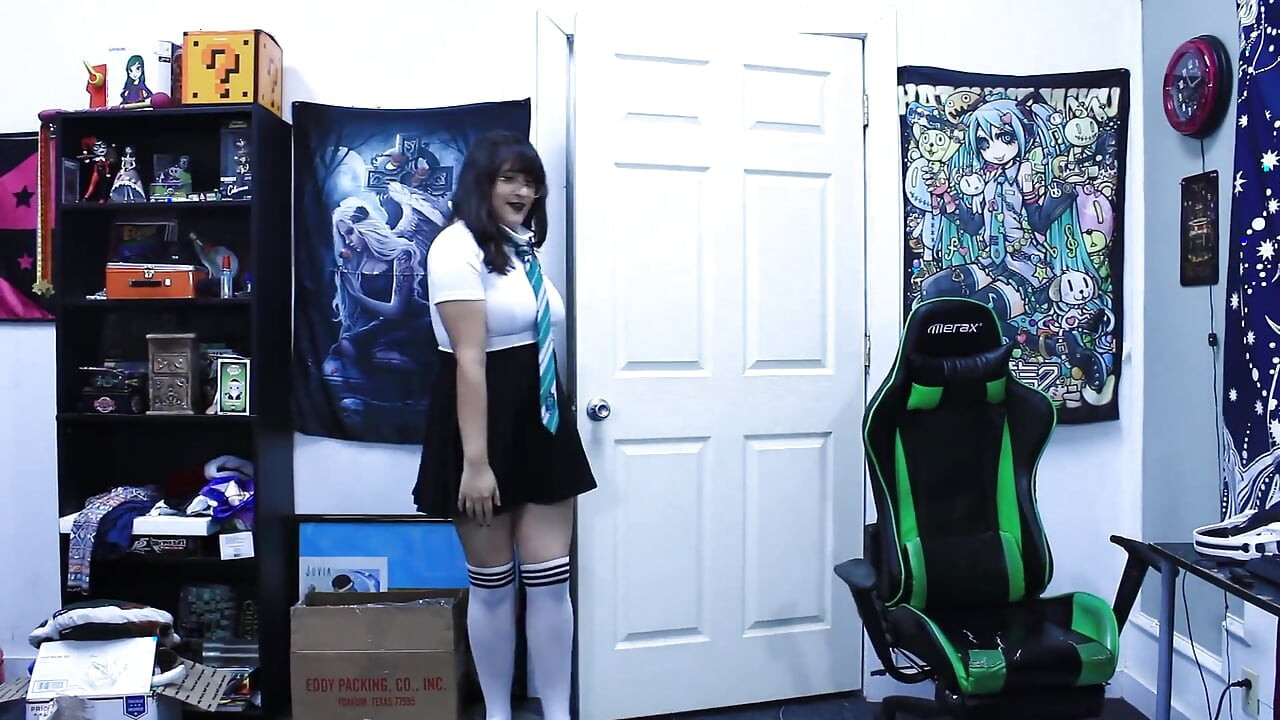 Slytherin Slut Sucks & Fucks for Points