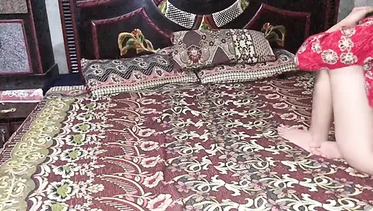 Kricket-WM-Fieber: Eine heiße Desi-frau wird in einem final Fantasy-Rollenspiel intensiv befriedigt