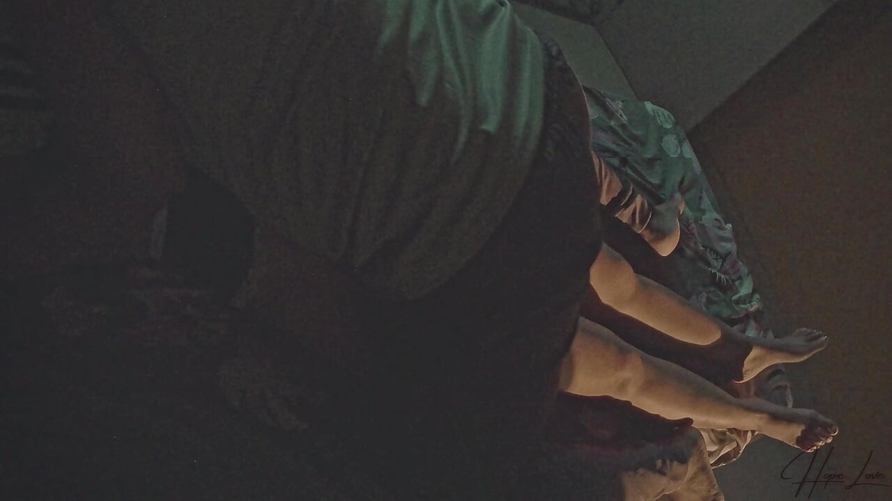 มีแอฟแฟร์และนอกใจกับแม่บ้าน