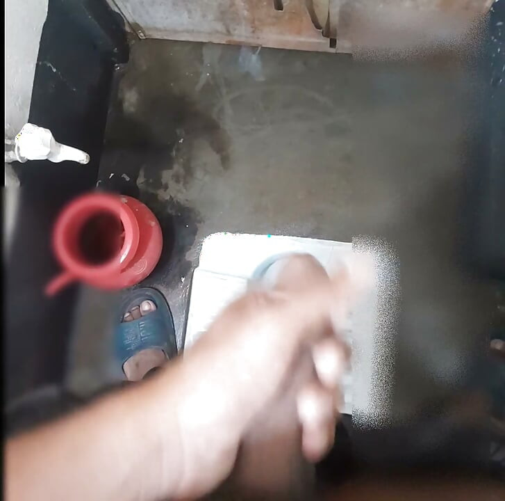 Hand beating in the wash room