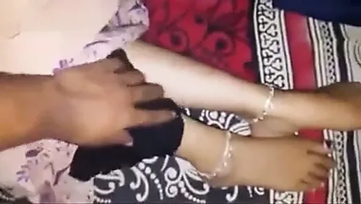 South indian unmarried girl fucked by her office boss.