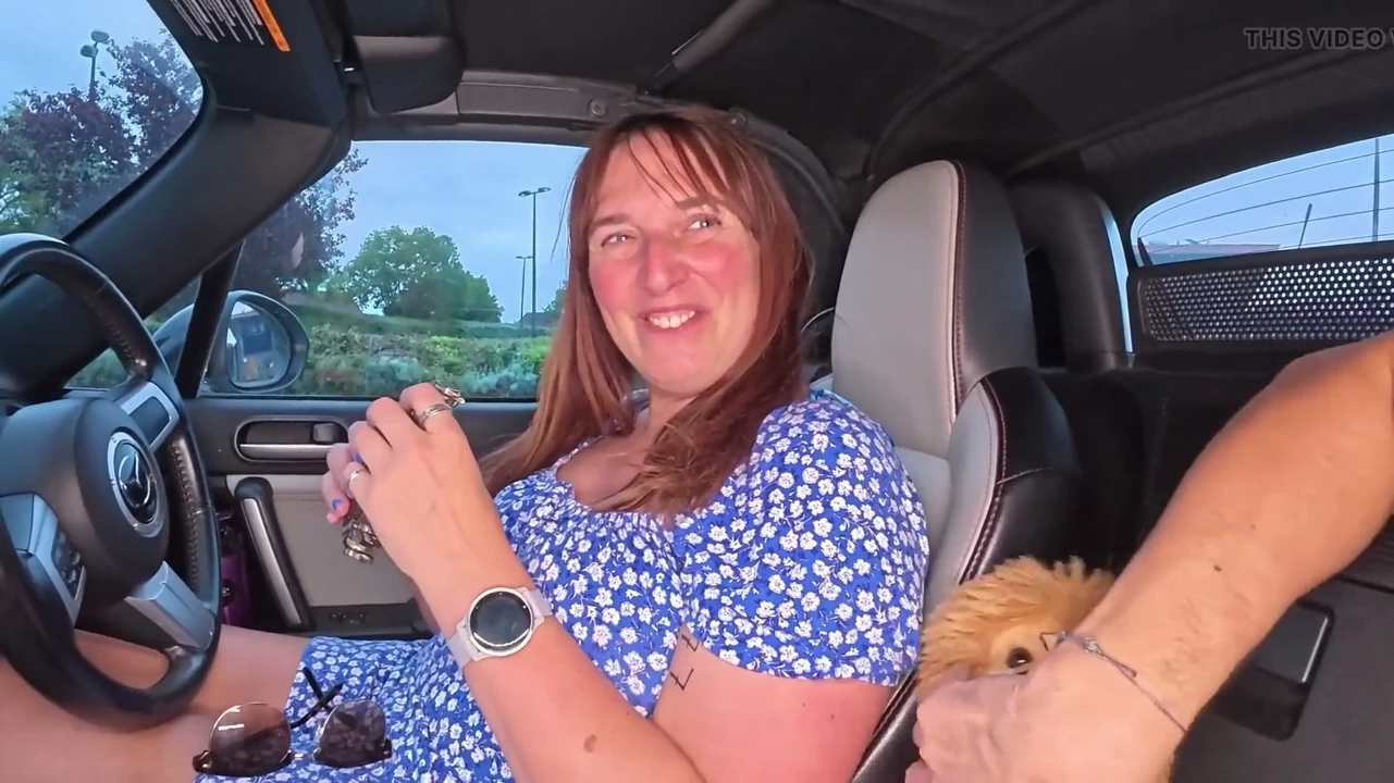 Real British MILF Drives Me in Her Car and Jerks Me off!