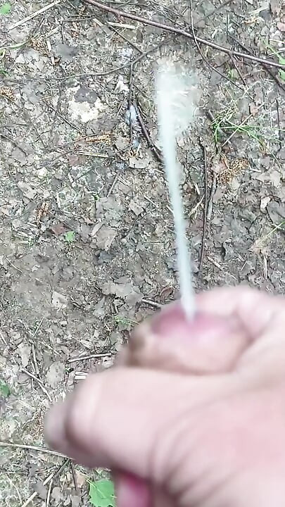 Cumshot in slow motion